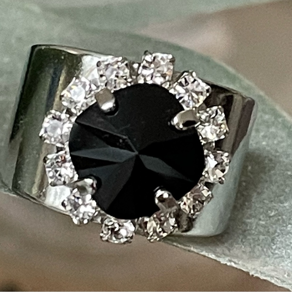 NEW Swarovski Halo Crystal Adjustable Ring